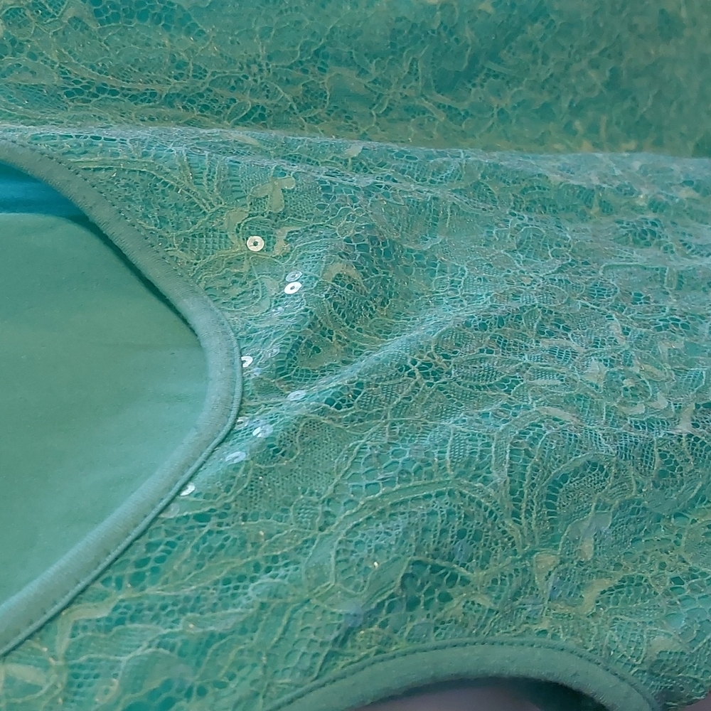 Tank - Picture 3 of 4